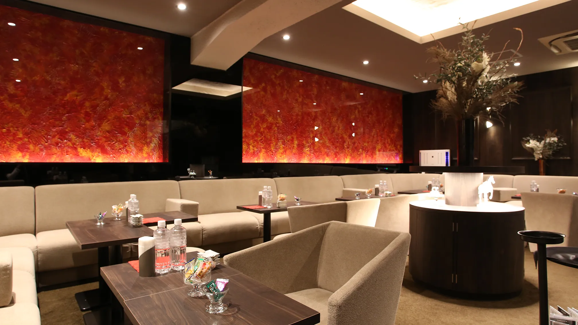 ホールギャラリー1