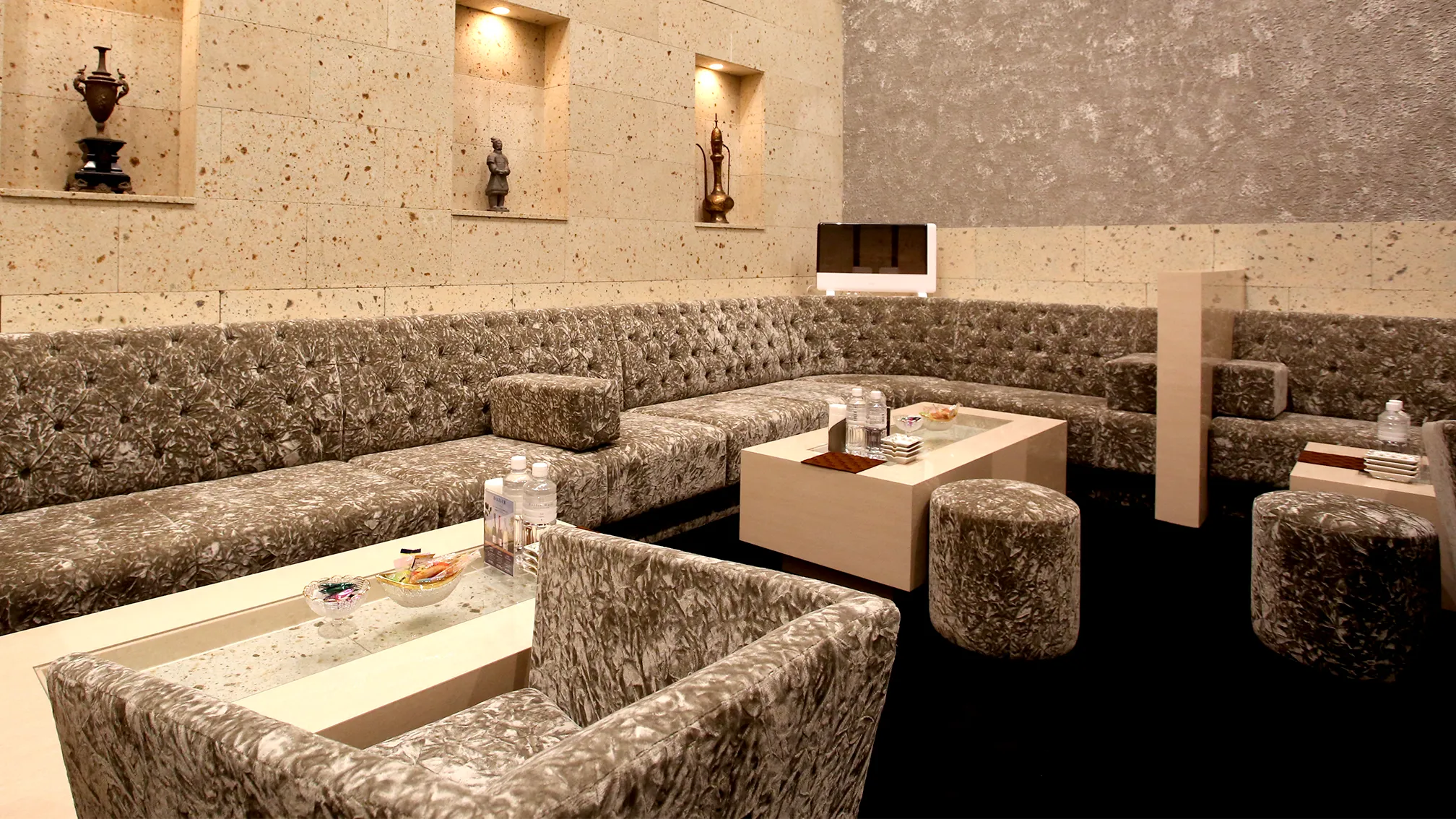 ホールギャラリー3